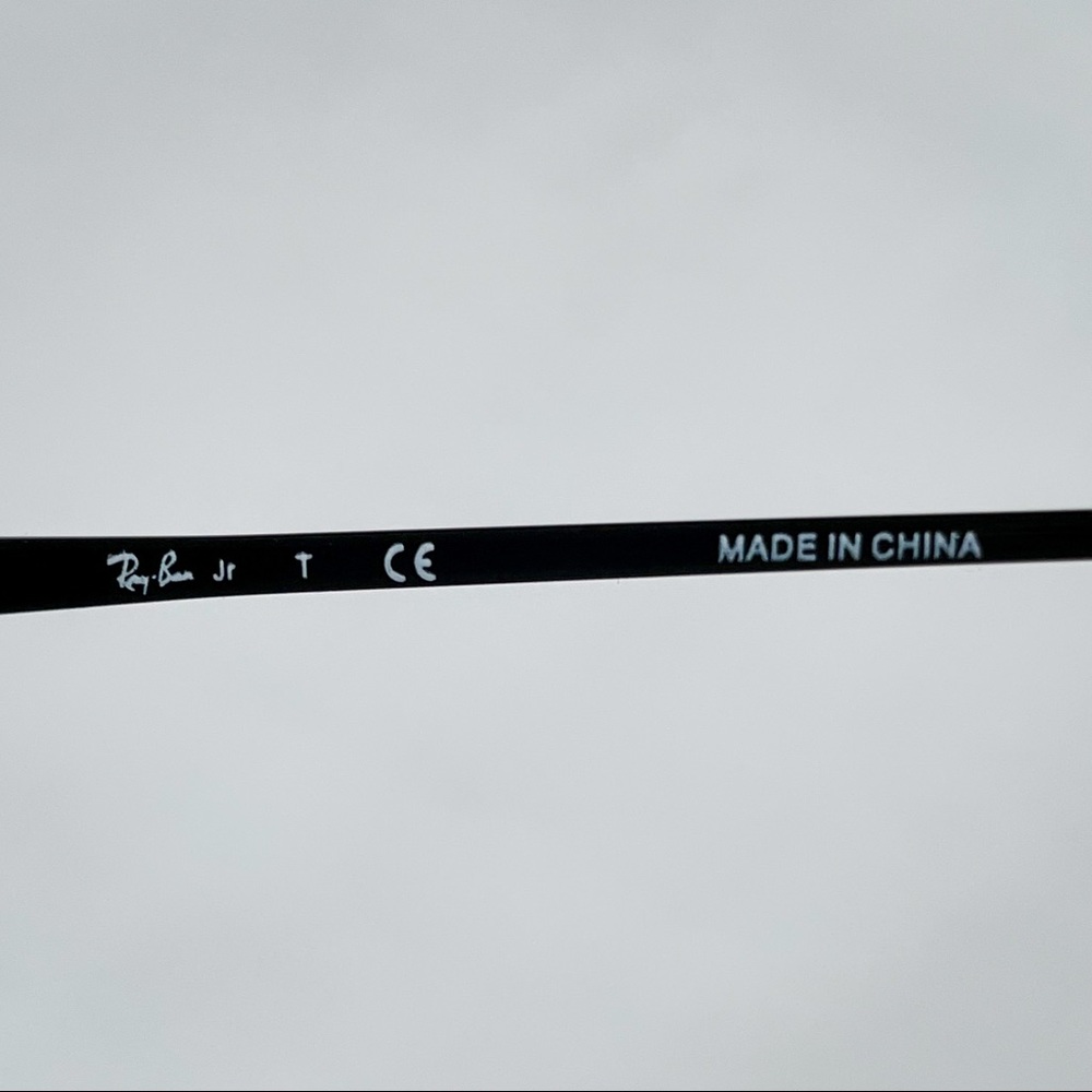 Ray-Ban | Junior Chris Sunglasses - Picture 8 of 9